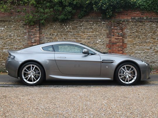 2013 Aston Martin V8 Vantage Coupe